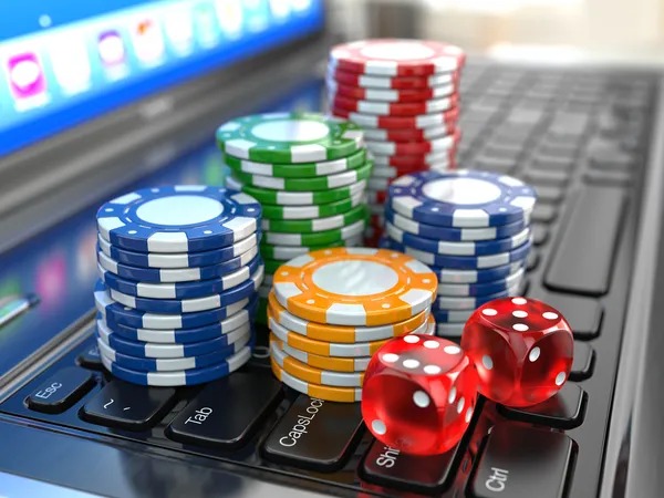 CQ9 live studio on raibola44 with professional dealer and blackjack table